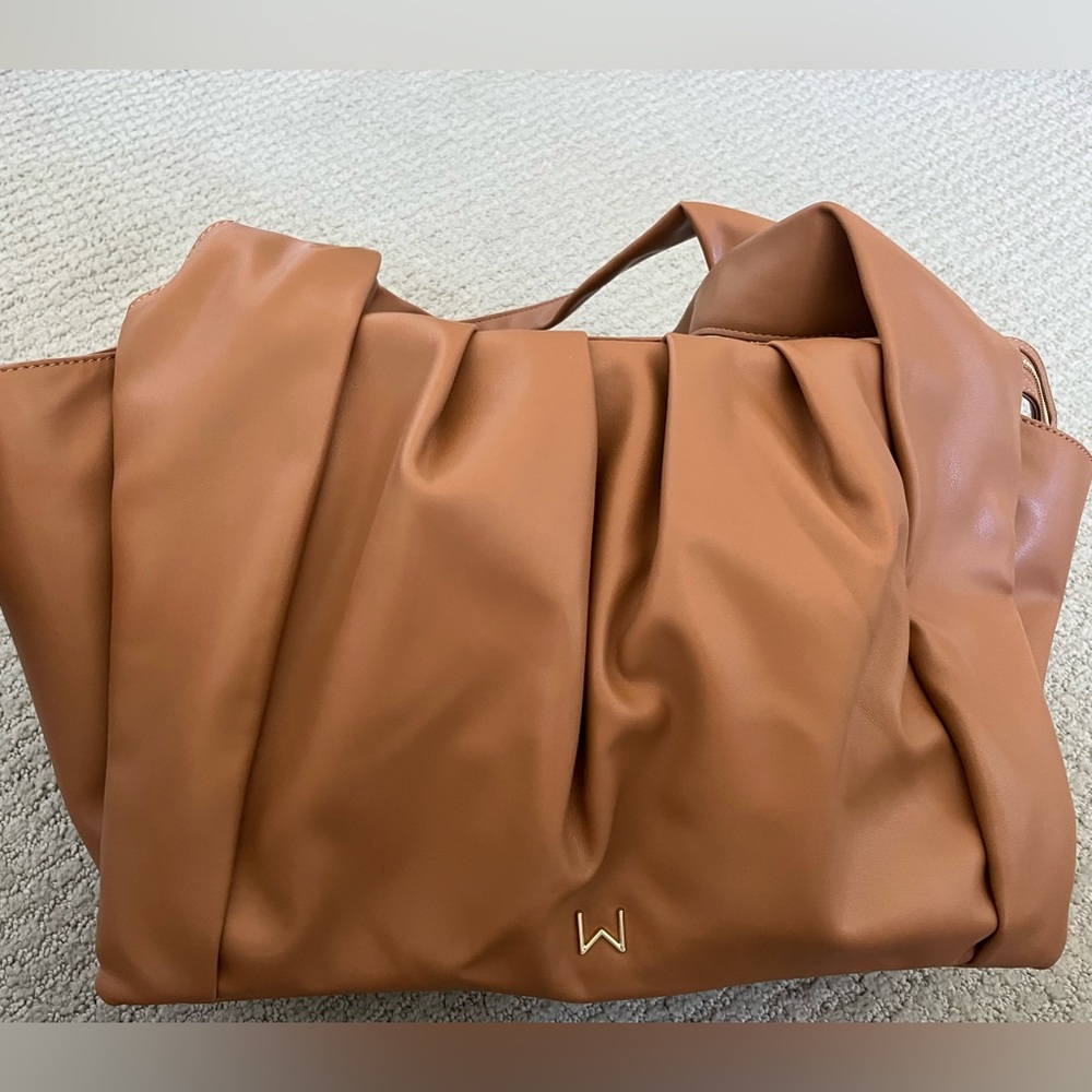 House of Want HOW We Chill Ruched Tote